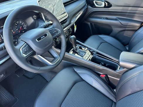 New 2026 Jeep Compass Latitude AWD/4WD image 11