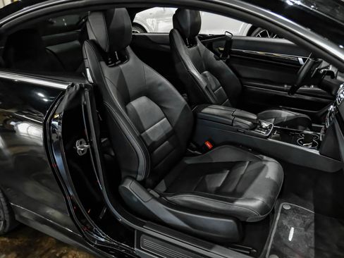 Used 2014 Mercedes-Benz E 550 Coupe image 33