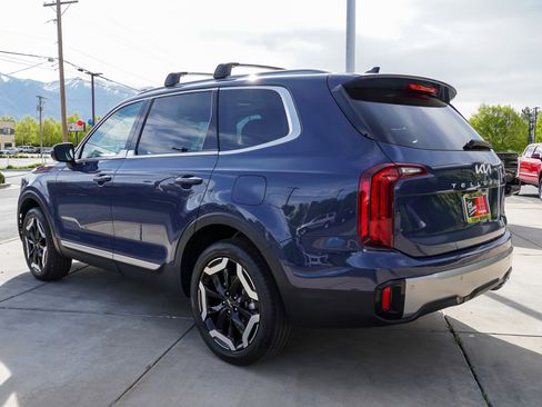 Used 2025 Kia Telluride S AWD/4WD image 6