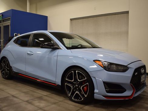 Used 2021 Hyundai Veloster N image 5