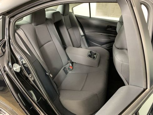 Used 2024 Toyota Corolla LE image 32