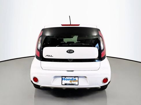 Used 2018 Kia Soul + image 22