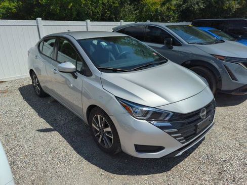 Certified 2023 Nissan Versa SV FWD image 1