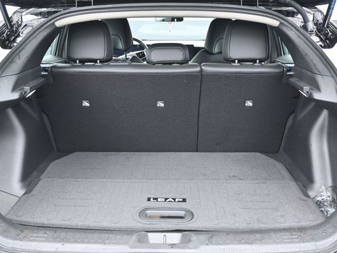 Used 2026 Nissan Leaf SV+ w/ Floor Mat Package (SV+) FWD image 13