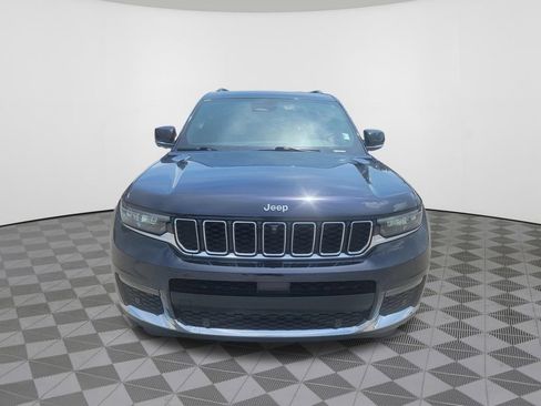 Used 2023 Jeep Grand Cherokee L Limited w/ Luxury Tech Group II RWD image 3
