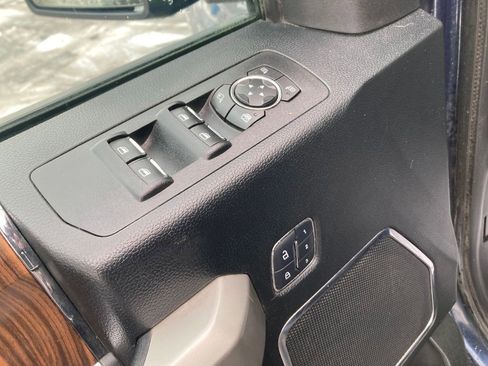 Used 2017 Ford F150 Lariat w/ Equipment Group 502A Luxury image 14