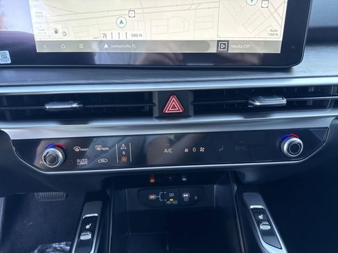 New 2026 Kia Sorento X-Line EX AWD/4WD image 23