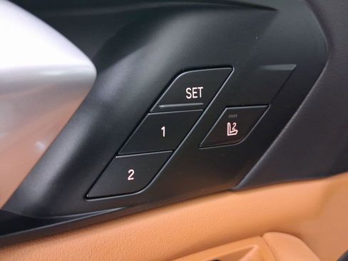 New 2026 BMW X5 sDrive40i w/ M Sport Package image 19