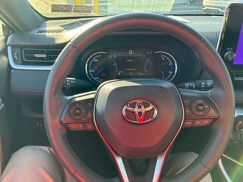 Used 2024 Toyota RAV4 XSE AWD/4WD image 28