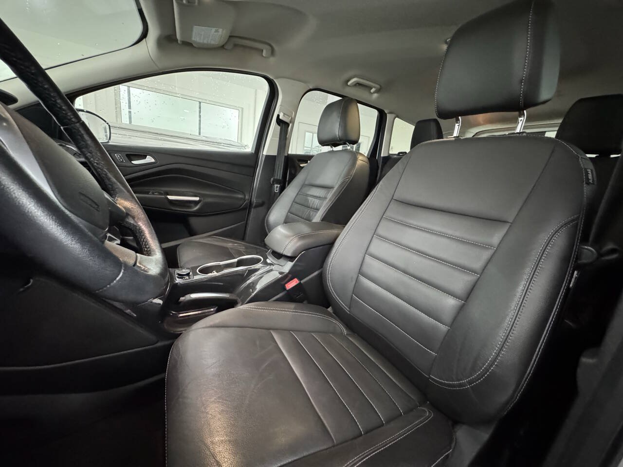 Used 2015 Ford Escape Titanium w/ Equipment Group 301A AWD/4WD image 16
