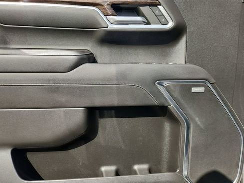 Used 2022 GMC Sierra 1500 Elevation w/ Elevation Premium Package image 23