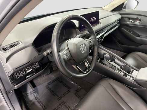 Used 2024 Honda Accord EX-L image 11
