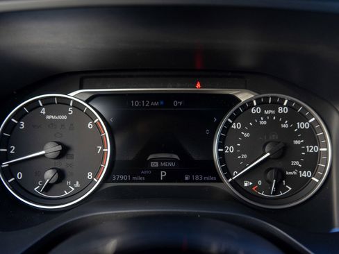 Used 2023 Nissan Rogue SV image 11