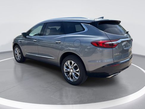 Used 2018 Buick Enclave Avenir w/ Avenir Technology Package image 6