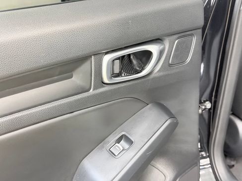 Used 2023 Honda Civic Sport image 17