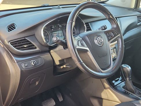 Used 2019 Buick Encore Preferred image 10