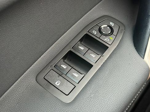 New 2026 BMW iX xDrive45 image 15