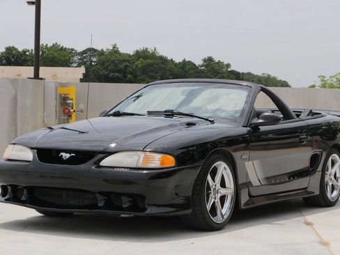 Used 1997 Ford Mustang GT RWD image 11