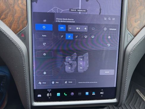 Used 2019 Tesla Model S Standard Range image 18