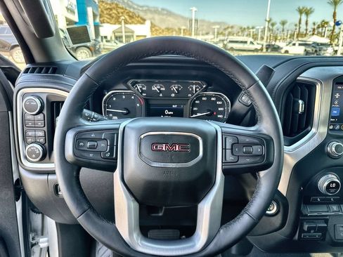 Used 2022 GMC Sierra 2500 SLE w/ SLE Convenience Package AWD/4WD image 3