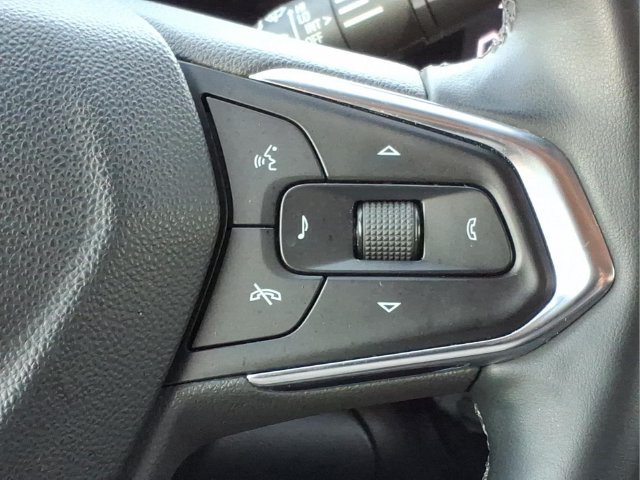 Used 2024 Chevrolet Trax LT w/ LT Convenience Package FWD image 24