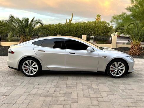 Used 2016 Tesla Model S P90D image 8