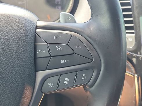 Used 2020 Jeep Grand Cherokee Limited X RWD image 24
