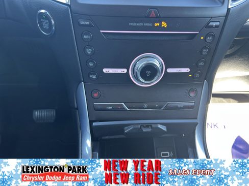 Used 2019 Ford Edge Titanium image 23