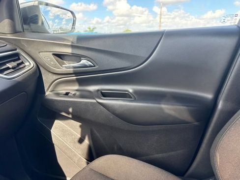 Used 2019 Chevrolet Equinox LT FWD image 11