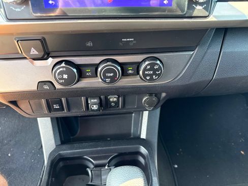 Used 2019 Toyota Tacoma SR5 RWD image 24