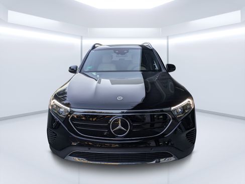 Certified 2023 Mercedes-Benz EQB 300 4MATIC image 8