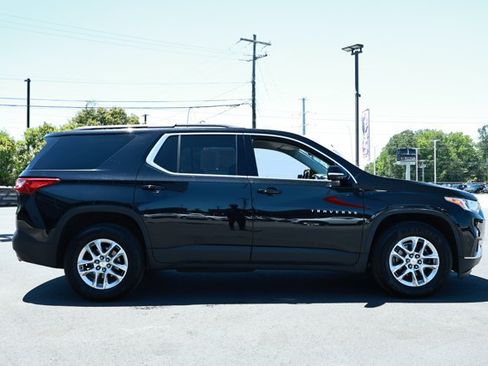 Used 2019 Chevrolet Traverse LT FWD image 4