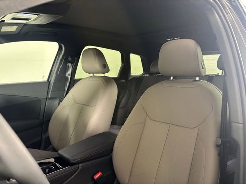 New 2026 Audi Q3 quattro 2.0T AWD/4WD image 11