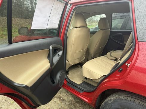 Used 2011 Toyota RAV4 4WD w/ Base L4 Extra Value Pkg image 27
