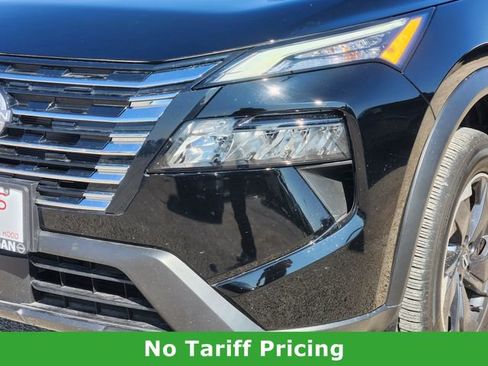 Certified 2025 Nissan Rogue SV image 6