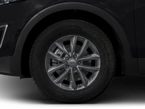 Used 2017 Kia Sorento FWD w/ LX Convenience Package image 13