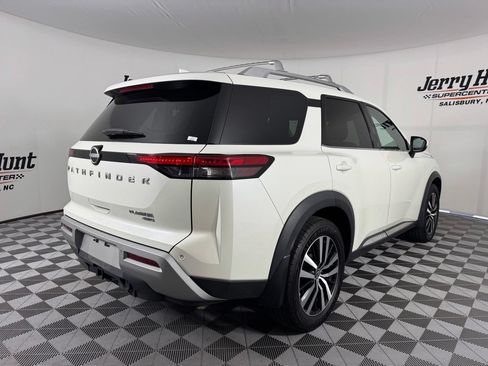 Used 2023 Nissan Pathfinder Platinum AWD/4WD image 7