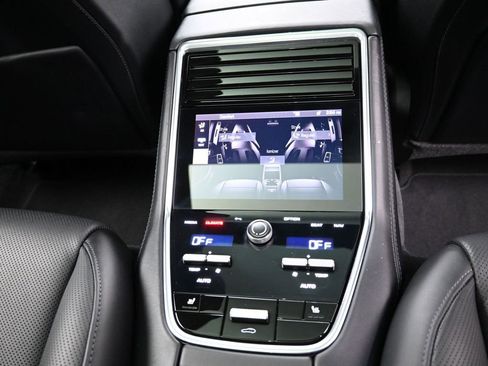 Certified 2022 Porsche Panamera 4S image 27
