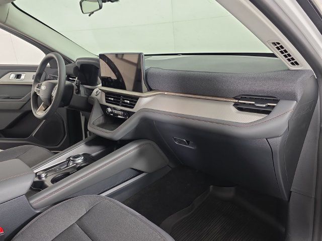 Used 2026 Ford Explorer Active AWD/4WD image 27