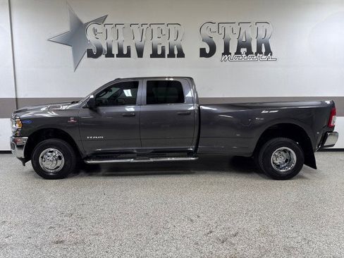 Used 2022 RAM 3500 Tradesman image 1