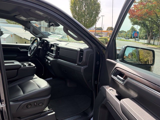 Used 2026 GMC Sierra 1500 SLT AWD/4WD image 25