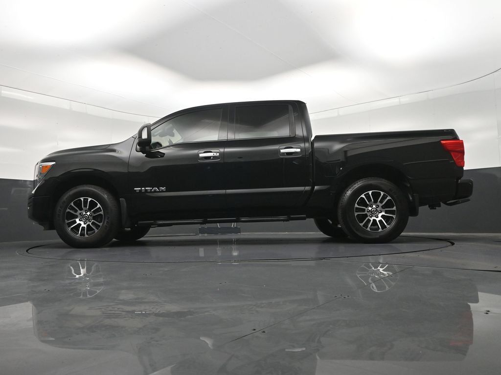 Used 2021 Nissan Titan SV w/ SV Convenience Package AWD/4WD image 24