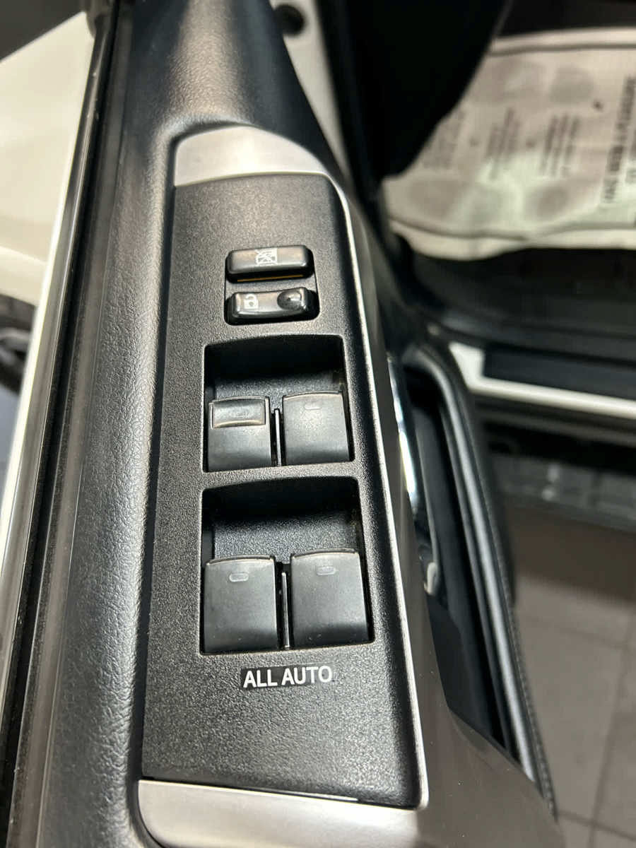Used 2014 Toyota 4Runner SR5 Premium AWD/4WD image 25
