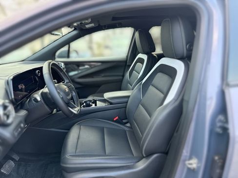 Used 2024 Chevrolet Blazer EV LT image 13