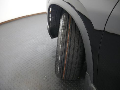 Used 2023 Honda Pilot LX image 16