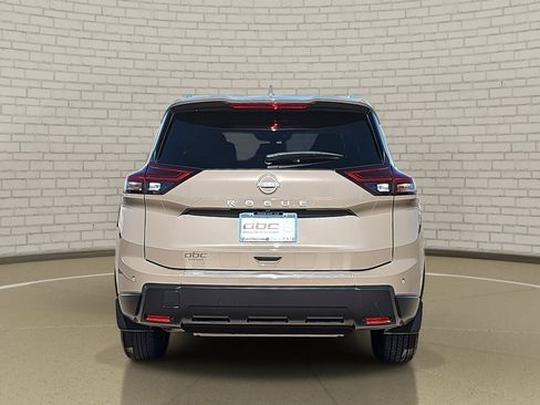 Certified 2025 Nissan Rogue SV w/ SV Premium Package image 6