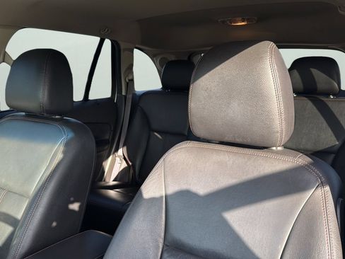 Used 2013 Ford Edge Limited FWD image 9