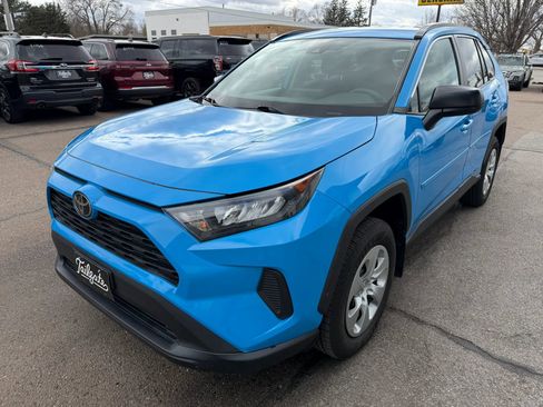 Used 2020 Toyota RAV4 LE w/ Carpet Mat Package FWD image 4