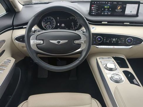 Used 2023 Genesis GV70 2.5T w/ Advanced Package image 15