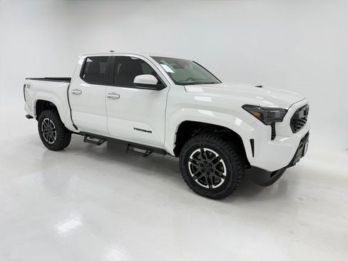 New 2025 Toyota Tacoma TRD Sport image 1
